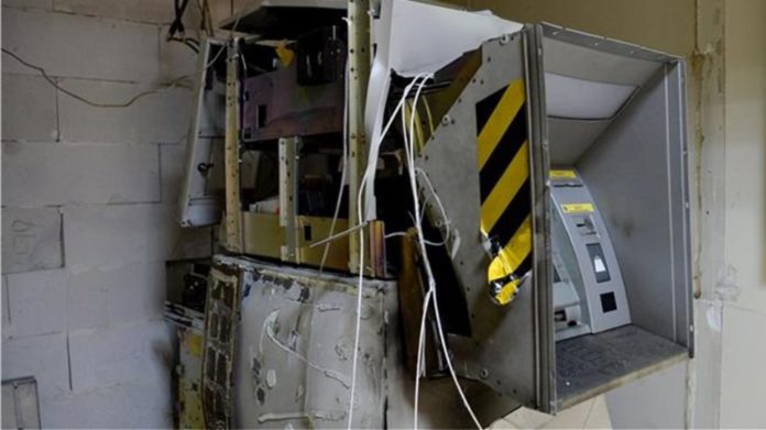 Ανατίναξαν ΑΤΜ στην Αργυρούπολη και πήραν τα λεφτά