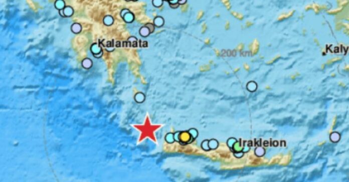 Ισχυρός σεισμός 6,1 ρίχτερ ταρακούνησε τη μισή Ελλάδα
