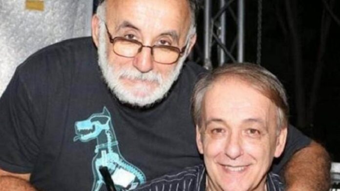 Ο Ανδρέας Μικρούτσικος αποχαιρετά τον αδελφό του Θάνο