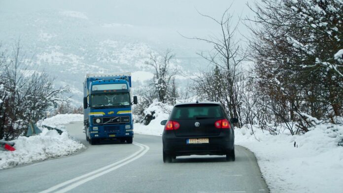 Σφοδρή χιονόπτωση από το Περτούλι και πάνω