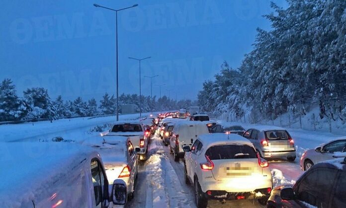 Έρχονται αυστηρότερα πρόστιμα και χειμερινά ελαστικά