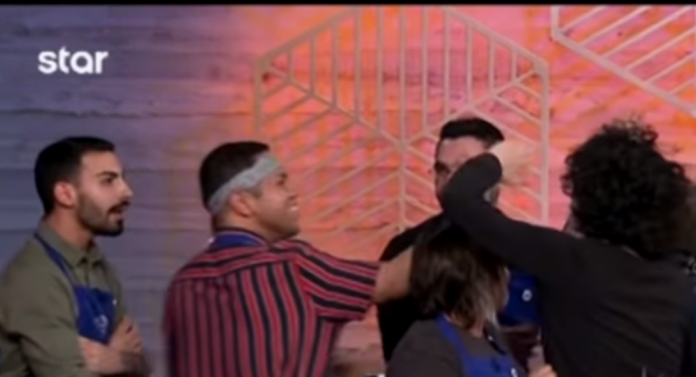 «MasterChef»:Ένα... σκαμπό έφερε μεγάλες αντιδράσεις και άρχισε το «θάψιμο»