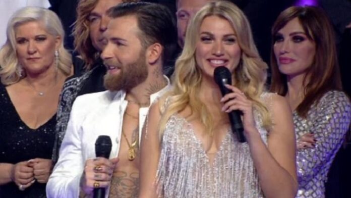 J2US: Οι εμφανίσεις των celebrities και η… τελευταία Κωνσταντίνα Σπυροπούλου