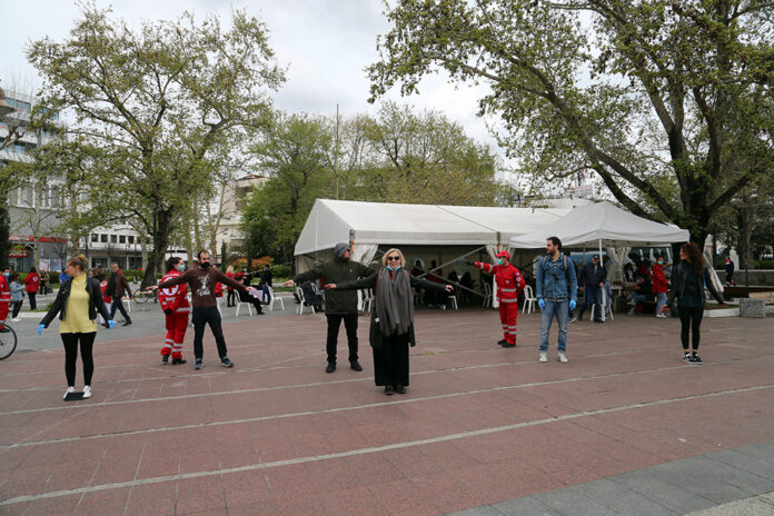 Αίμα προσέφεραν οι άνθρωποι του Θεσσαλικού Θεάτρου (φώτο)