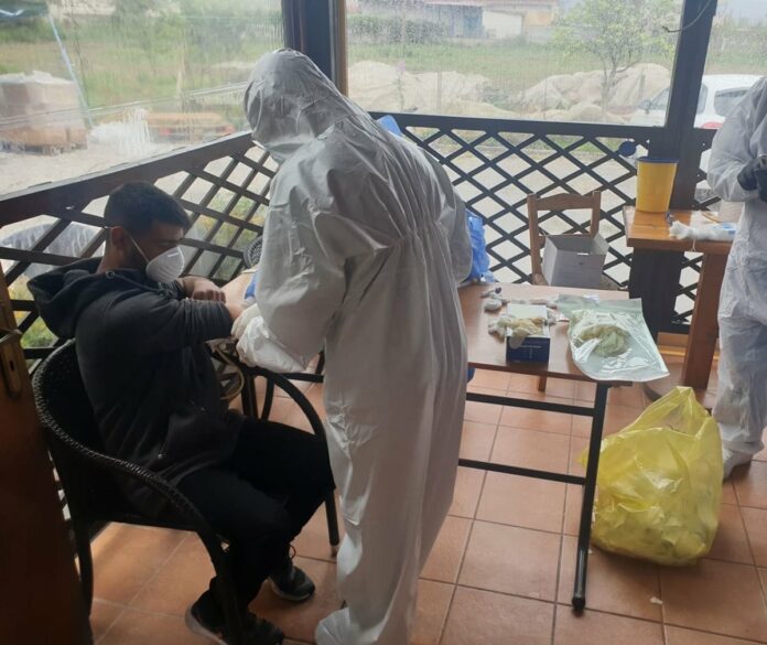 Ολοκληρώθηκαν οι έλεγχοι στον οικισμό Ρομά του Τυρνάβου