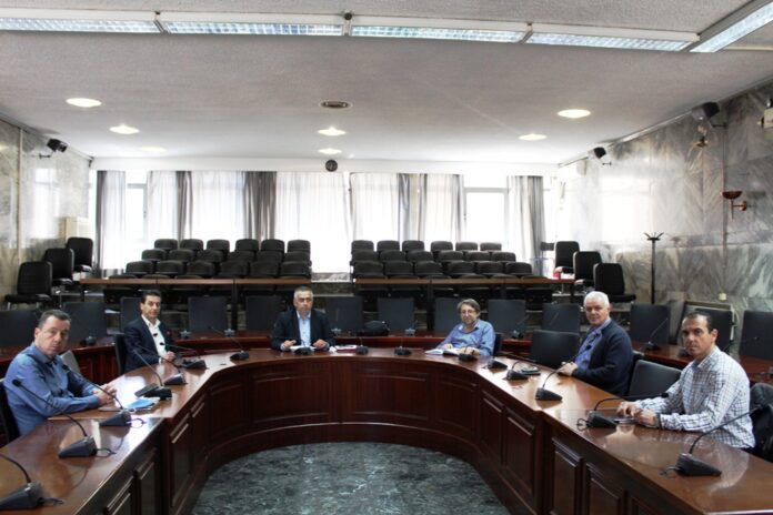 Συνάντηση Δημοτικής Αρχής Δ. Λαρισαίων με Εμπορικό Σύλλογο Λάρισας