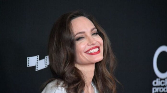 jolie