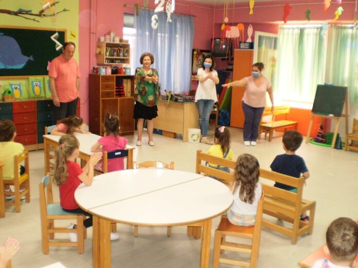 «Τα χεράκια μου τα πλένω την υγειά μου για να έχω»