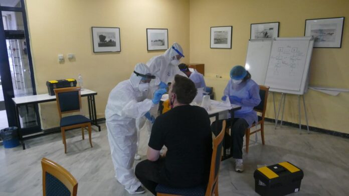 Τεστ σε εργαζόμενους της εστίασης στη Λάρισα