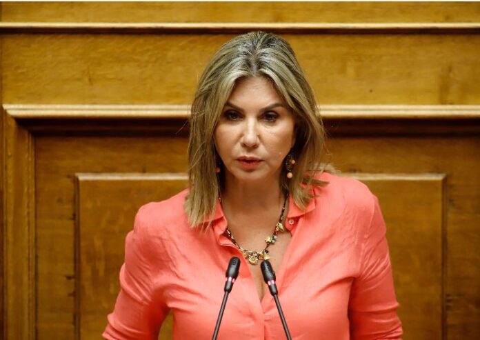 Ζέττα Μακρή